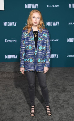 photo 8 in Molly C. Quinn gallery [id1285126] 2021-12-05 00:00:00