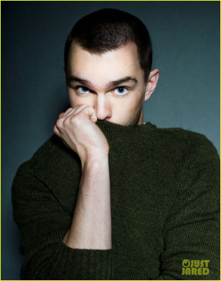 Nicholas Hoult pic #704923