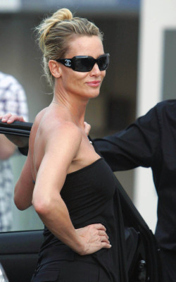 photo 7 in Nicolette Sheridan gallery [id299158] 2010-10-26 00:00:00