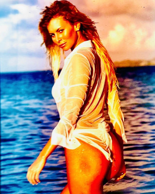 Niki Taylor pic #1371575