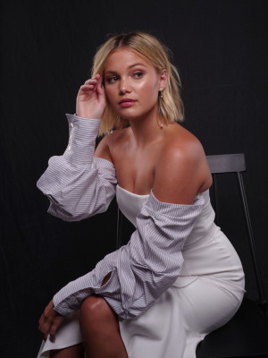 Olivia Holt pic #1052930