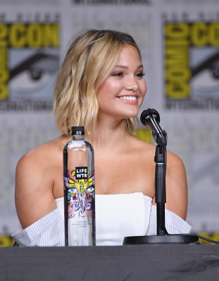 Olivia Holt pic #1053165