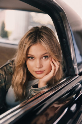 Olivia Holt pic #1057027