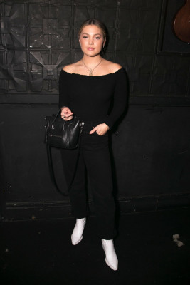 Olivia Holt pic #1193438