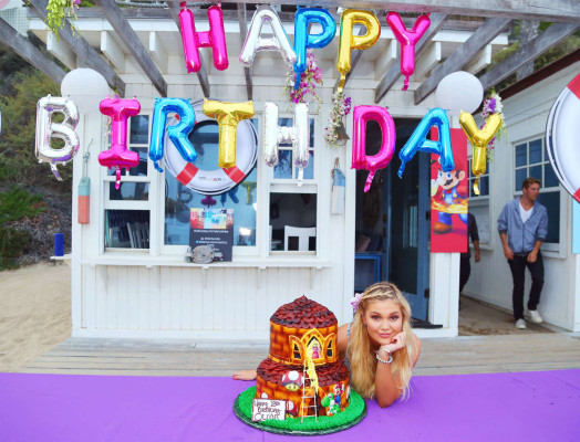 Olivia Holt pic #795486