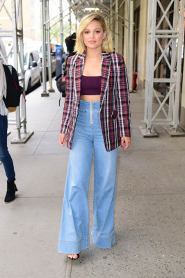 Olivia Holt pic #1042827