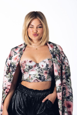 Olivia Holt pic #1043137