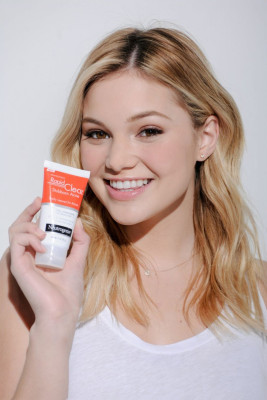 Olivia Holt pic #852996