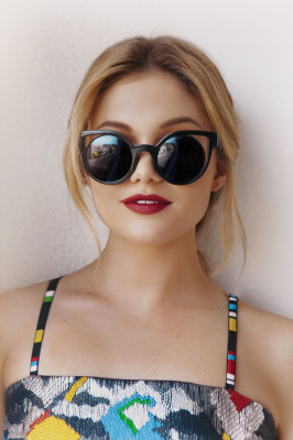 Olivia Holt pic #922933