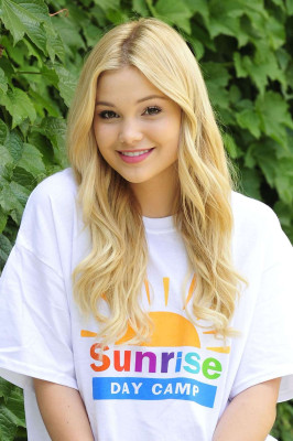 Olivia Holt pic #799139