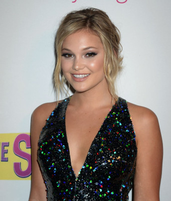 Olivia Holt pic #876120