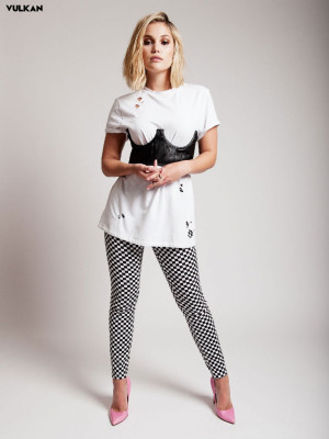 Olivia Holt pic #1040871