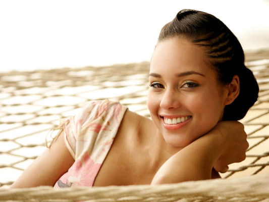 photo 22 in Alicia Keys gallery [id149845] 2009-04-24 00:00:00