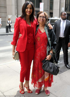 photo 12 in Padma Lakshmi gallery [id1029112] 2018-04-16 00:00:00