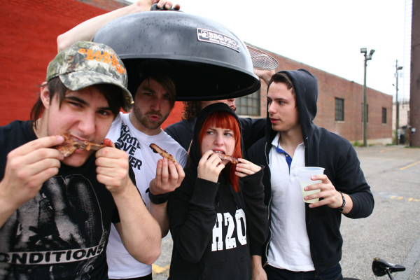 photo 18 in Paramore gallery [id130289] 2009-01-28 00:00:00