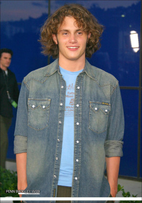 photo 20 in Penn Badgley gallery [id312897] 2010-12-06 00:00:00