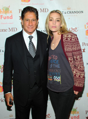 photo 29 in Piper Perabo gallery [id464606] 2012-03-28 00:00:00