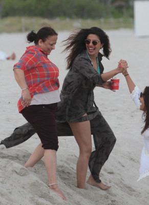 Priyanka Chopra pic #933680