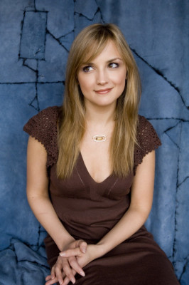 photo 24 in Rachael Leigh Cook gallery [id203878] 2009-11-20 00:00:00