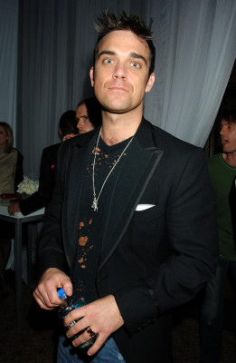 photo 5 in Robbie Williams gallery [id239055] 2010-02-25 00:00:00