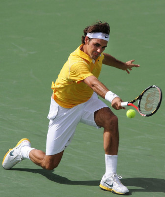 photo 4 in Federer gallery [id369814] 2011-04-19 00:00:00