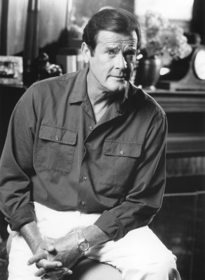 photo 4 in Roger Moore gallery [id331035] 2011-01-21 00:00:00