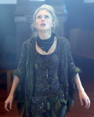 Rose McIver pic #860262