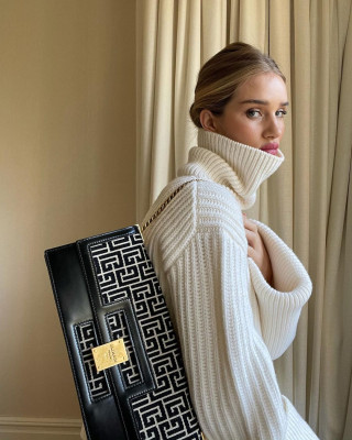 photo 17 in Rosie Huntington-Whitely gallery [id1245679] 2021-01-18 00:00:00
