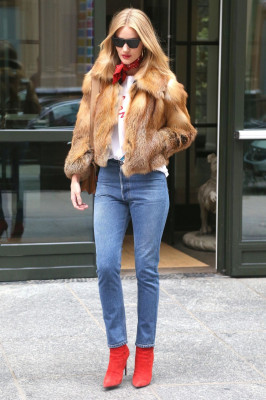 photo 20 in Rosie Huntington-Whitely gallery [id1112139] 2019-03-06 00:00:00