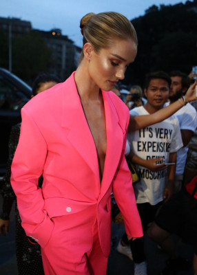 Rosie Huntington-Whitely pic #1111775