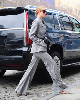 Rosie Huntington-Whitely pic #1091330