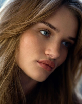 Rosie Huntington-Whitely pic #189925