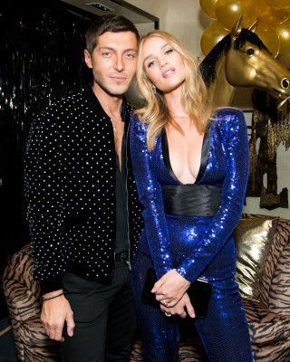 Rosie Huntington-Whitely pic #1008297