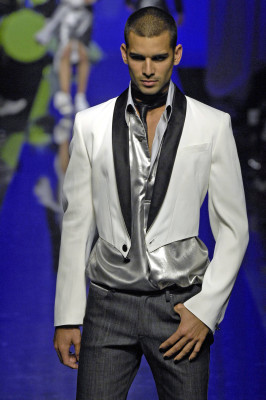 Ruben Cortada pic #504262