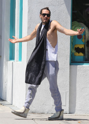 photo 4 in Russell Brand gallery [id617122] 2013-07-09 00:00:00