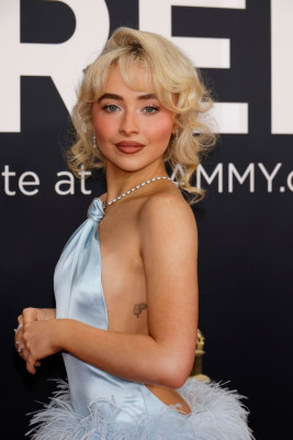 photo 11 in Sabrina Carpenter gallery [id1368427] 2025-03-26 00:00:00