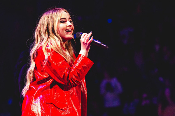 Sabrina Carpenter pic #1091059
