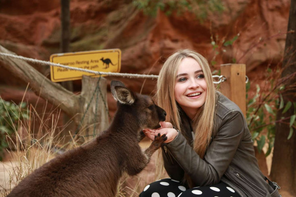 Sabrina Carpenter pic #921328