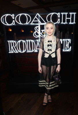 Sabrina Carpenter pic #920404