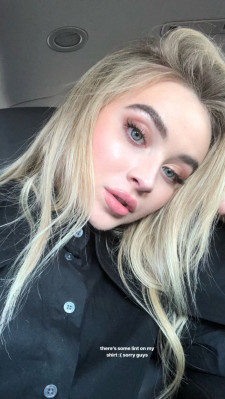 Sabrina Carpenter pic #1075986