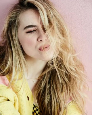 Sabrina Carpenter pic #1051613