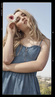Sabrina Carpenter pic #1028058