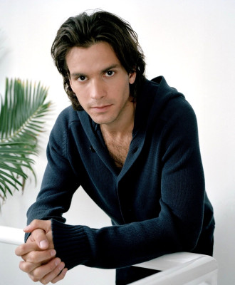 Santiago Cabrera pic #118601