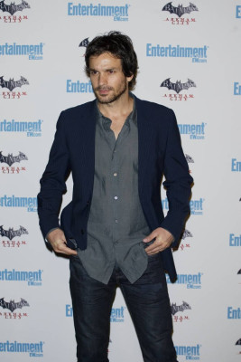 photo 11 in Santiago Cabrera gallery [id596365] 2013-04-23 00:00:00