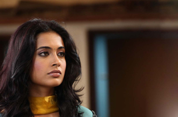 photo 29 in Sarah-Jane Dias  gallery [id548960] 2012-11-07 00:00:00