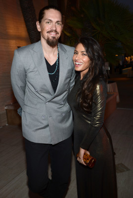 Sarah Shahi pic #523910