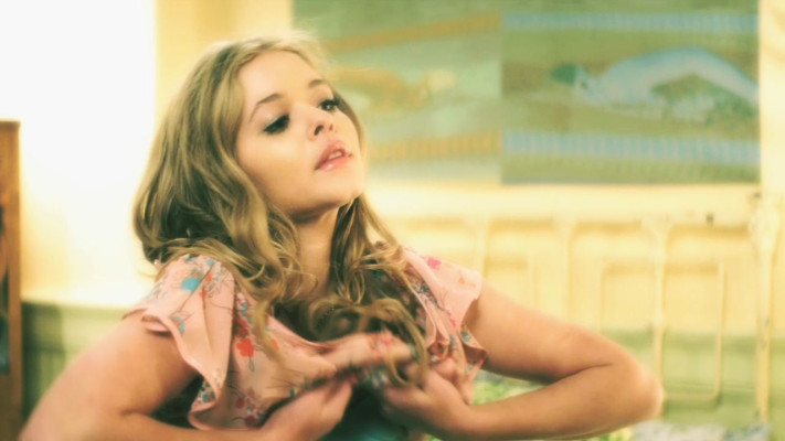 Sasha Pieterse pic #775494