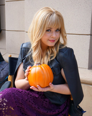 Sasha Pieterse pic #890219