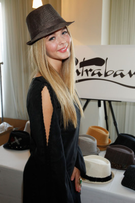 Sasha Pieterse pic #822479