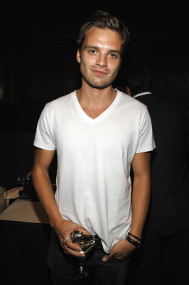 Sebastian Stan pic #719083